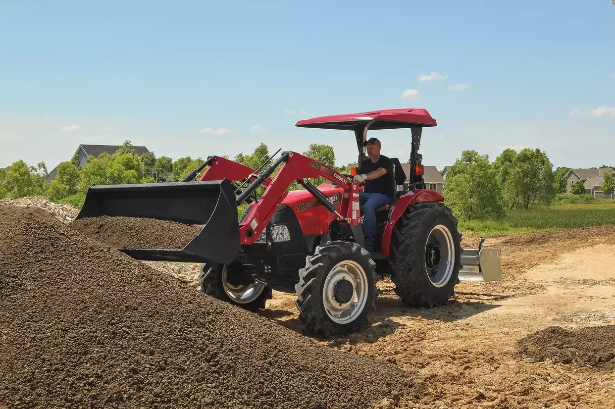 Farmall-Utility-70A_0212_06-19