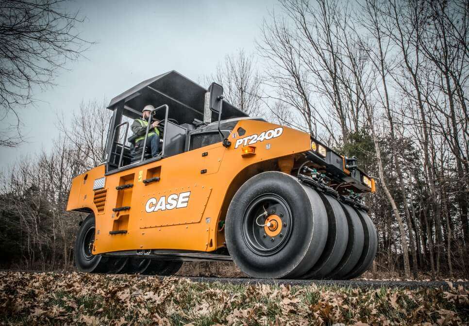CASE PT240D Pneumatic Tire Roller | CASE Construction Equipment
