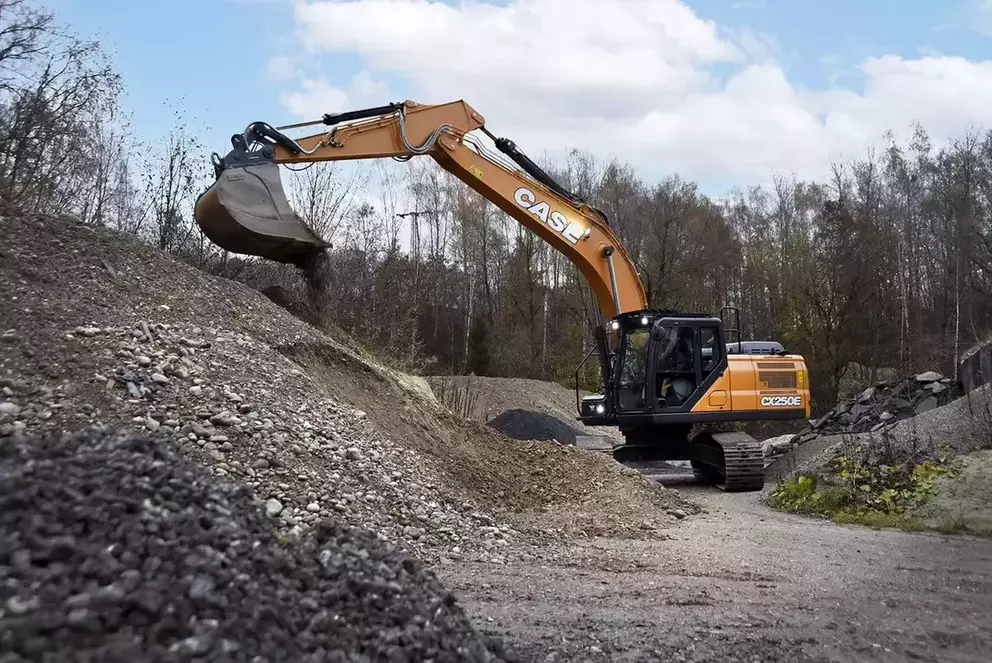 E-Series Crawler Excavators