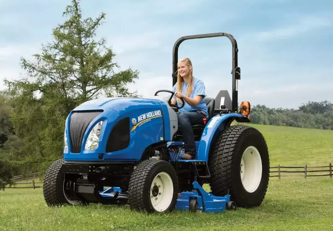 WORKMASTER™ Compact 25/35/40 HP Tractors | New Holland