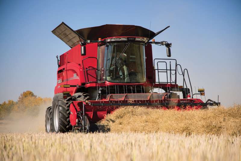 Case IH Axial-Flow 9250 with 3016 header