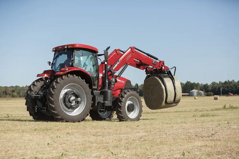 Puma_185_tractor_with_L745_Loader_8615_10-14