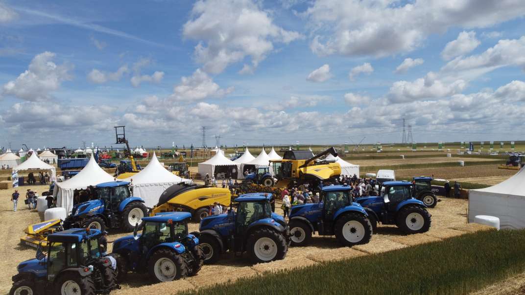 New Holland exhibe su amplia gama de producto en DEMOAGRO 2025