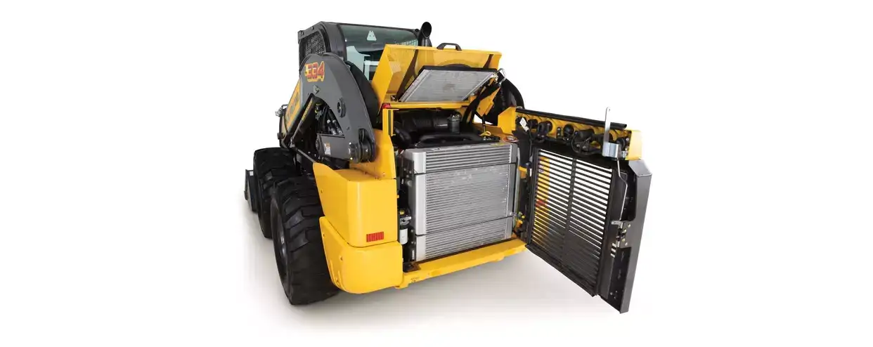 servicing-300-series-skid-steer-03a