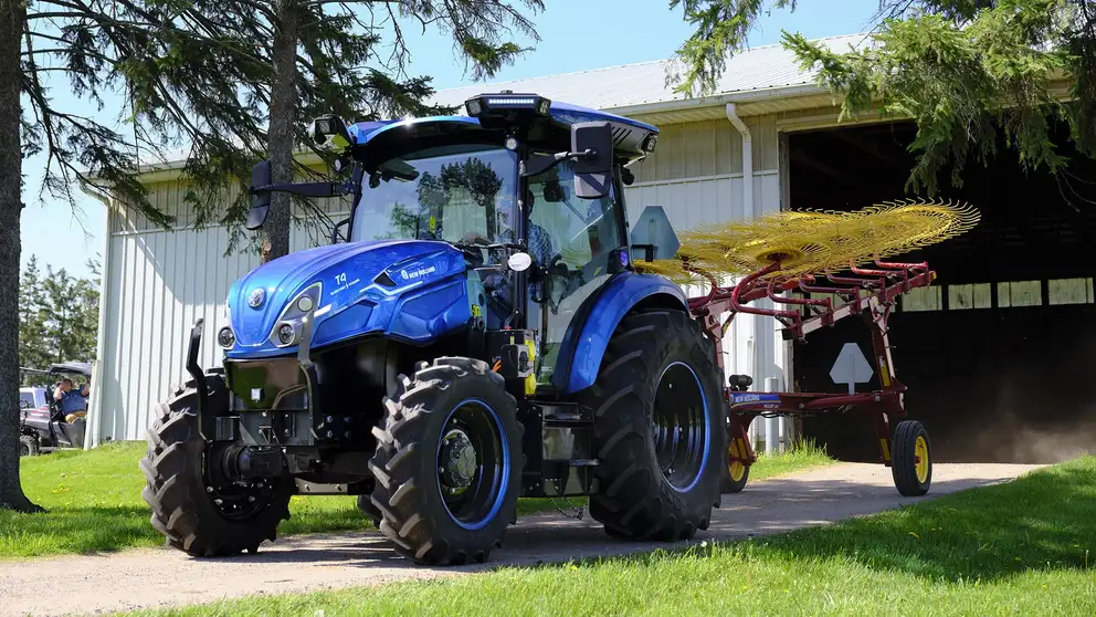 New Holland präsentiert auf der Agritechnica 2023 den T4 Electric Power