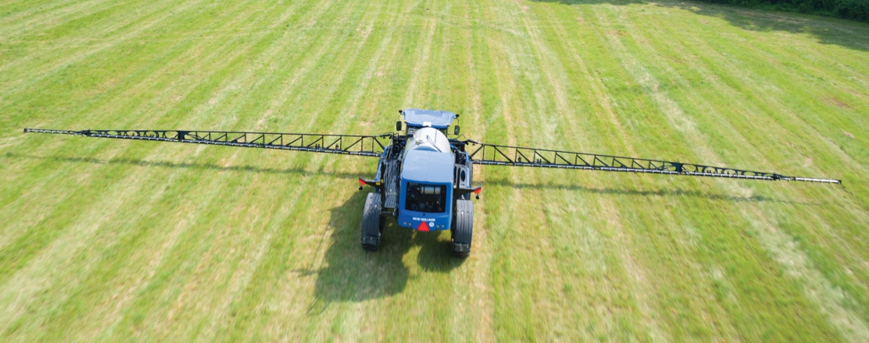 Front Boom Sprayer Guardian™ - Crop Sprayers