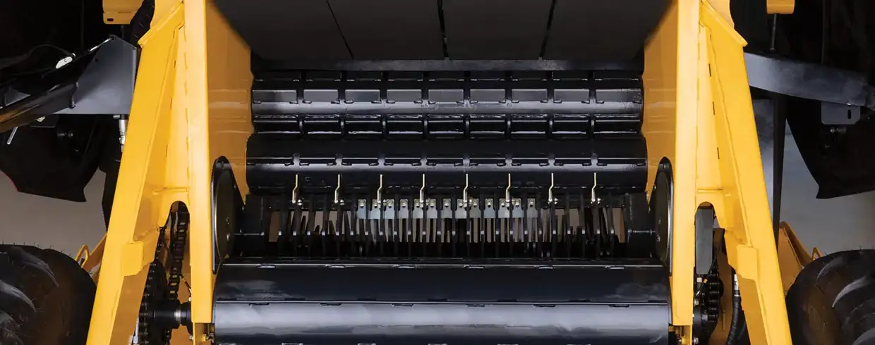 Pro-Belt™ Round Balers - BALE CHAMBER