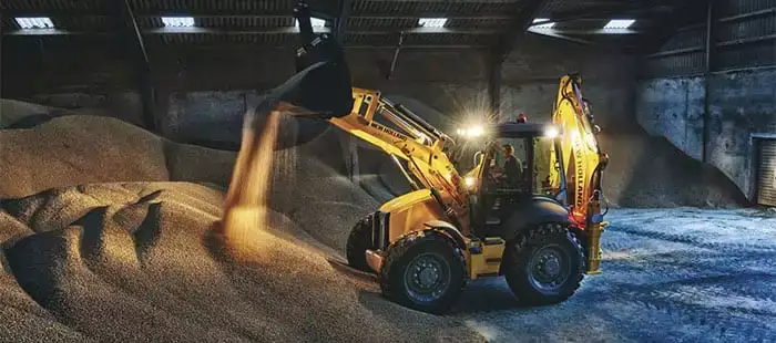 backhoe-loaders-axels-and-transmission-01a