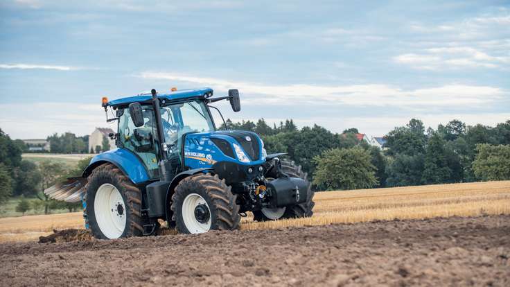 Ray Britland - T7.210 Testimonial New holland