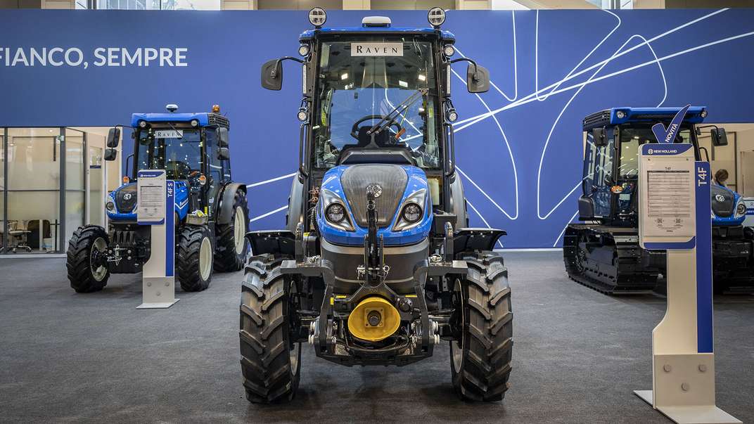 New Holland оновлює трактори T4 Specialty на модельний ряд 2025 року