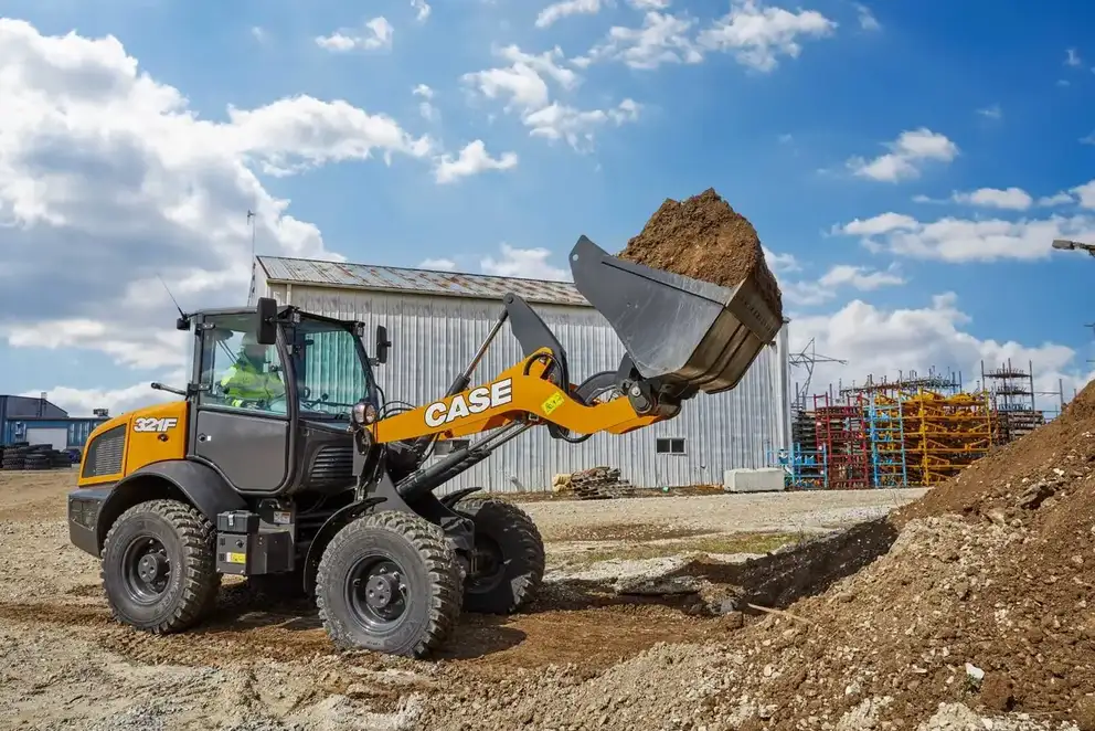 CASE 321F Compact Wheel Loader  | CASE Construction Equipment