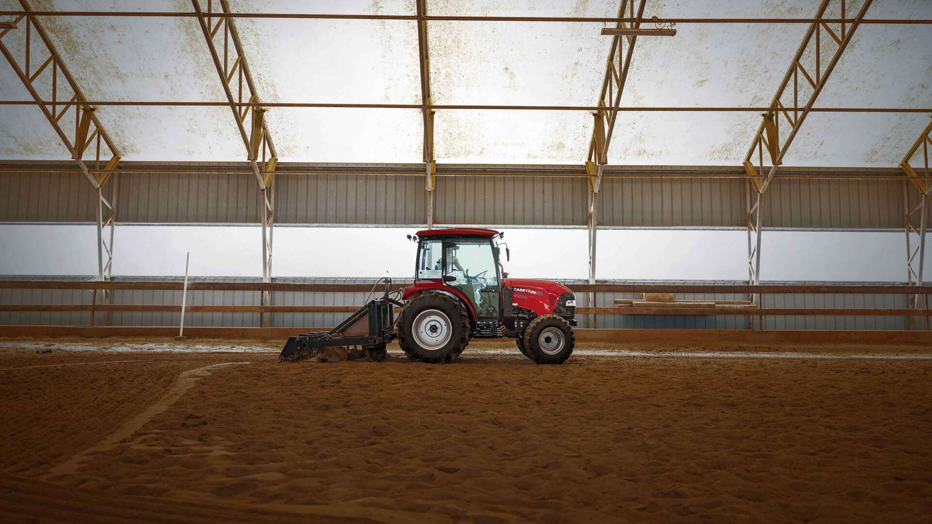 Farmall Compact C hero