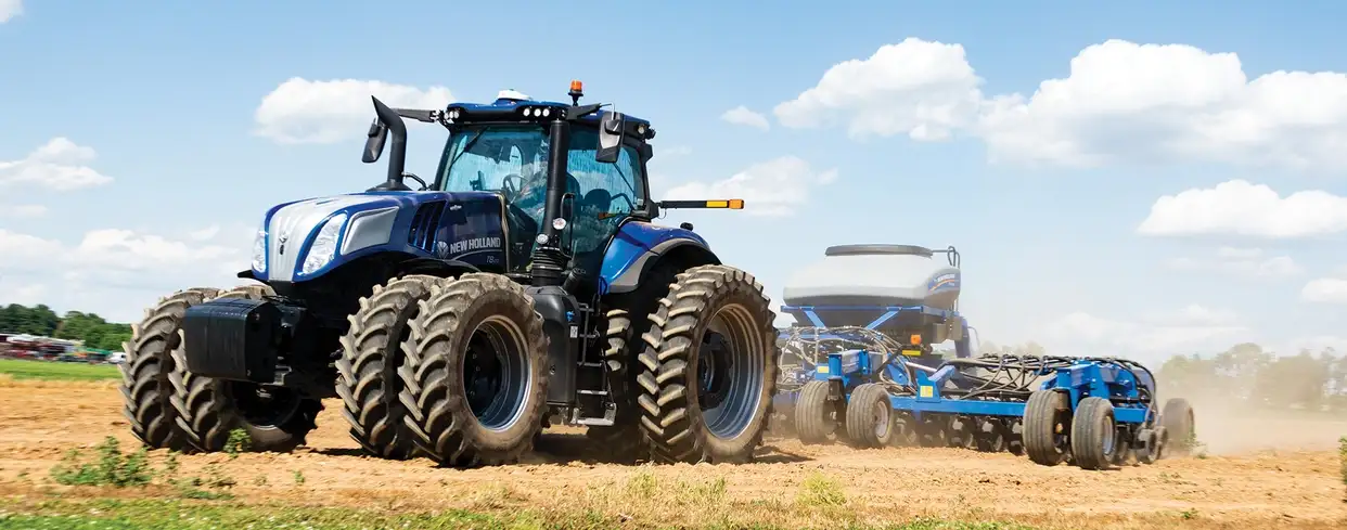 GENESIS® T8 tractor with Closed Center Load Sensing hydraulic system