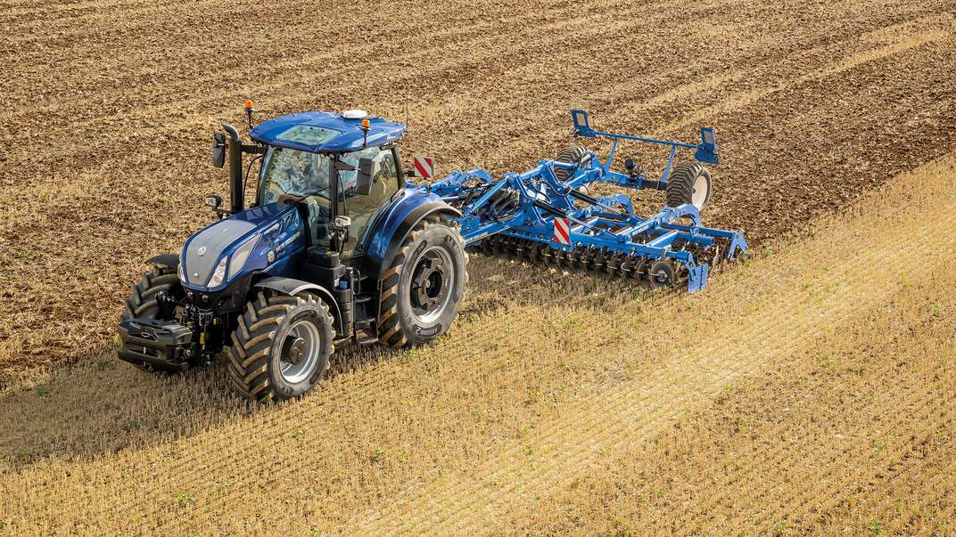 Ny flaggskeppsmodell i New Holland T7 Long Wheelbase-serie ger ultimata prestandaförhållanden