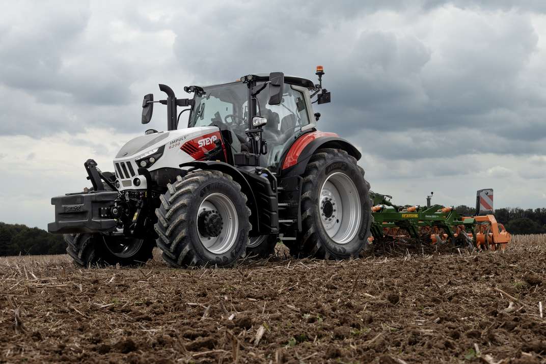 STEYR SHOWS SOLUTIONS FOR EVERY FARM AT AGRIBEX 2025_708995.jpg