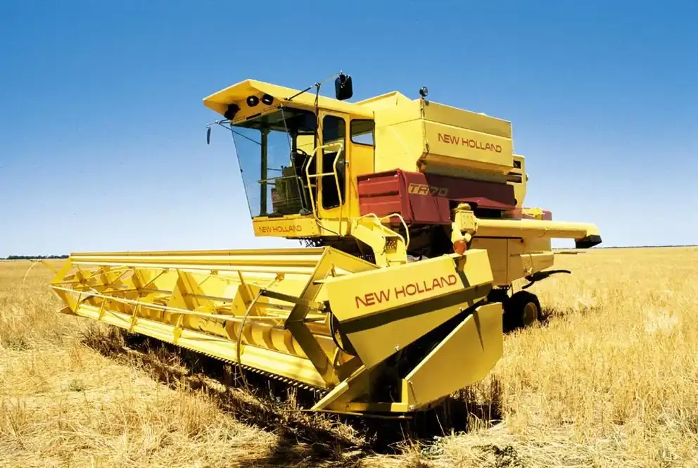 New Holland celebrates a half-century of Twin Rotor combines_705759.jpg