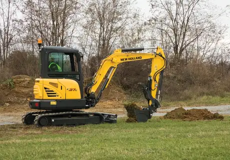 E37C mini excavator with thumb attachment