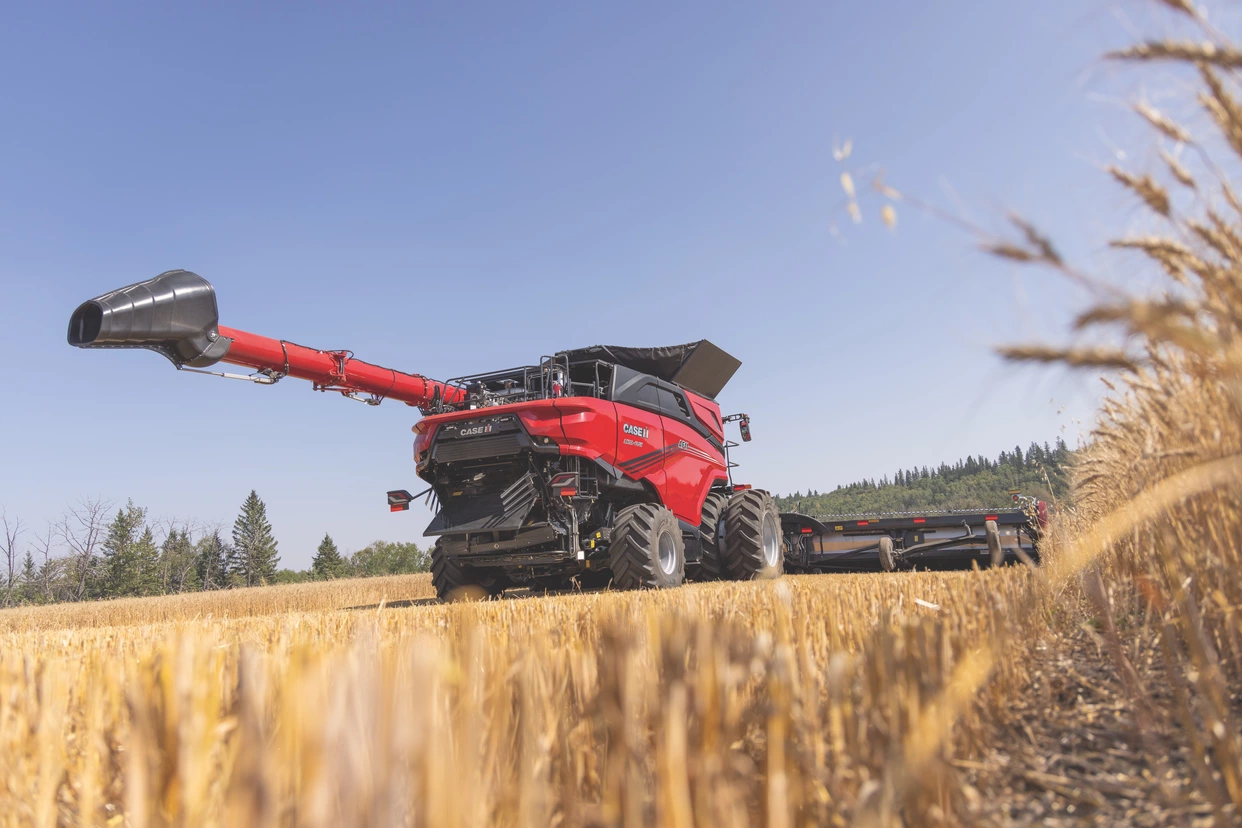 AF11 Harvesting Combine | Case IH