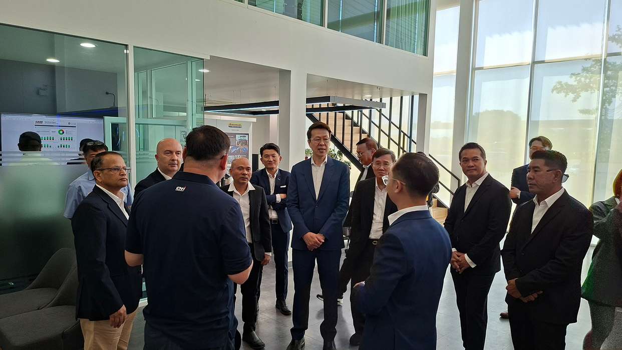 CASE Construction Equipment proudly welcomes Leadway Heavy Machinery as its new authorized dealer in Thailand