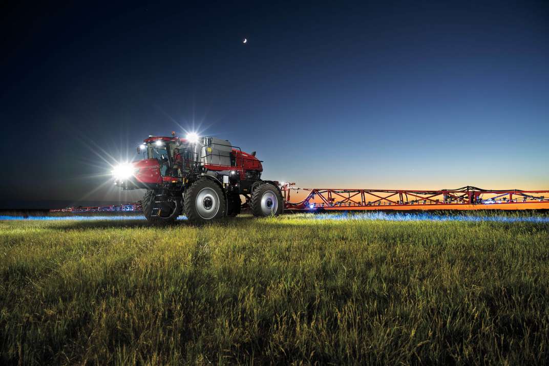 CASE-IH_PATRIOT SPRAYER_4450_resize.jpg