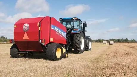 rf-fixed-chamber-round-balers-designed-for-small-tractors