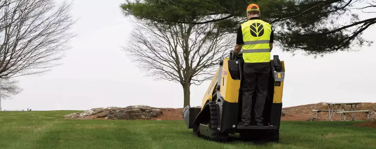 New Holland Construction Mini Track Loader C314
