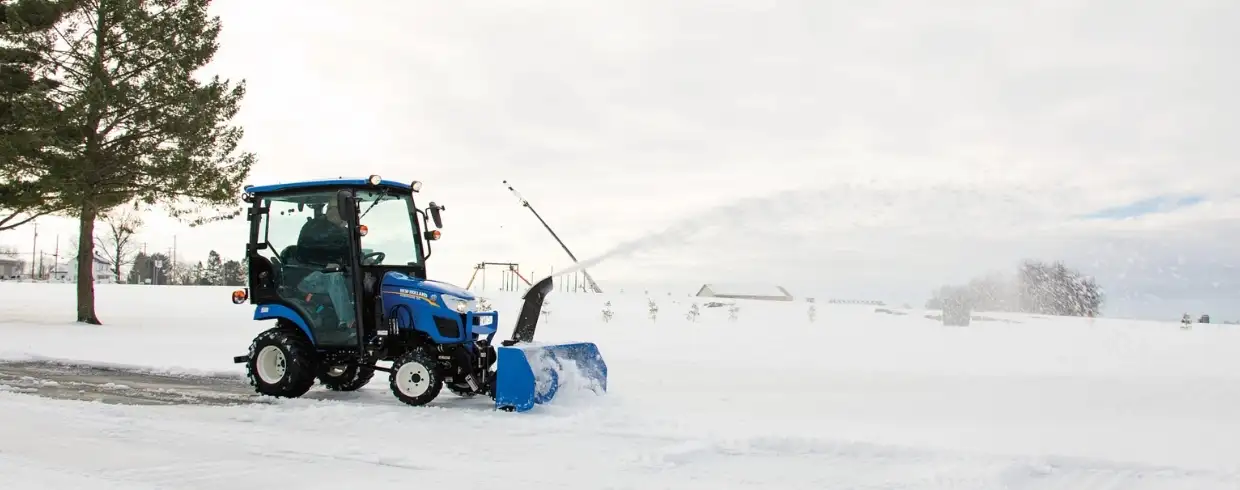 WORKMASTER 25S tractor with snowblower