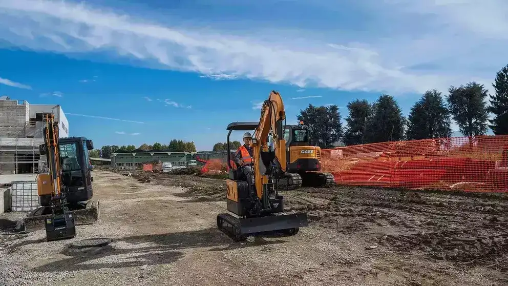 C-Series Mini-Excavators