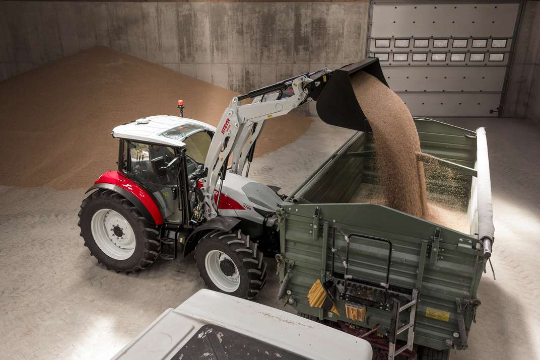 STEYR SHOWS SOLUTIONS FOR EVERY FARM AT AGRIBEX 2025_708991.jpg