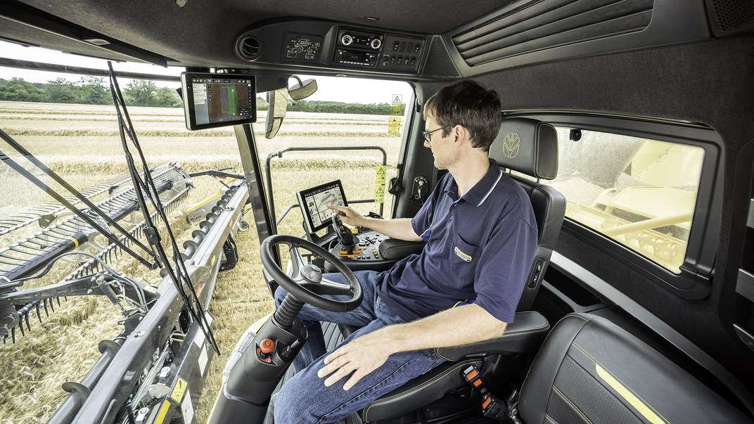 New Holland previews the CR11, the next-generation flagship combine