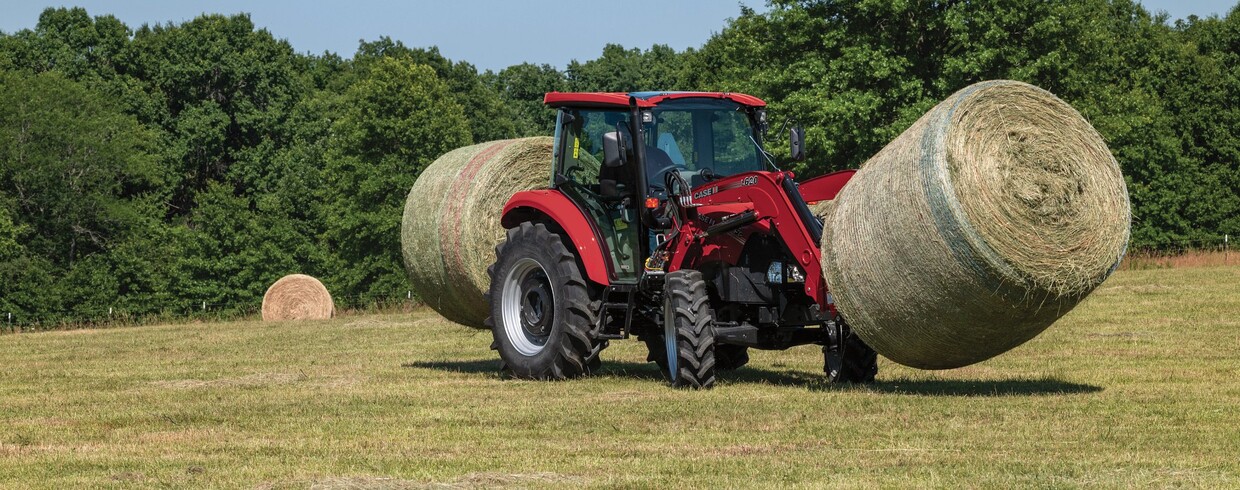 Farmall Utility 75C with L620 Loader