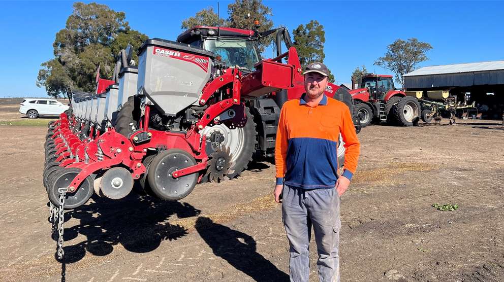 Case IH 2130 Early Riser planter in field