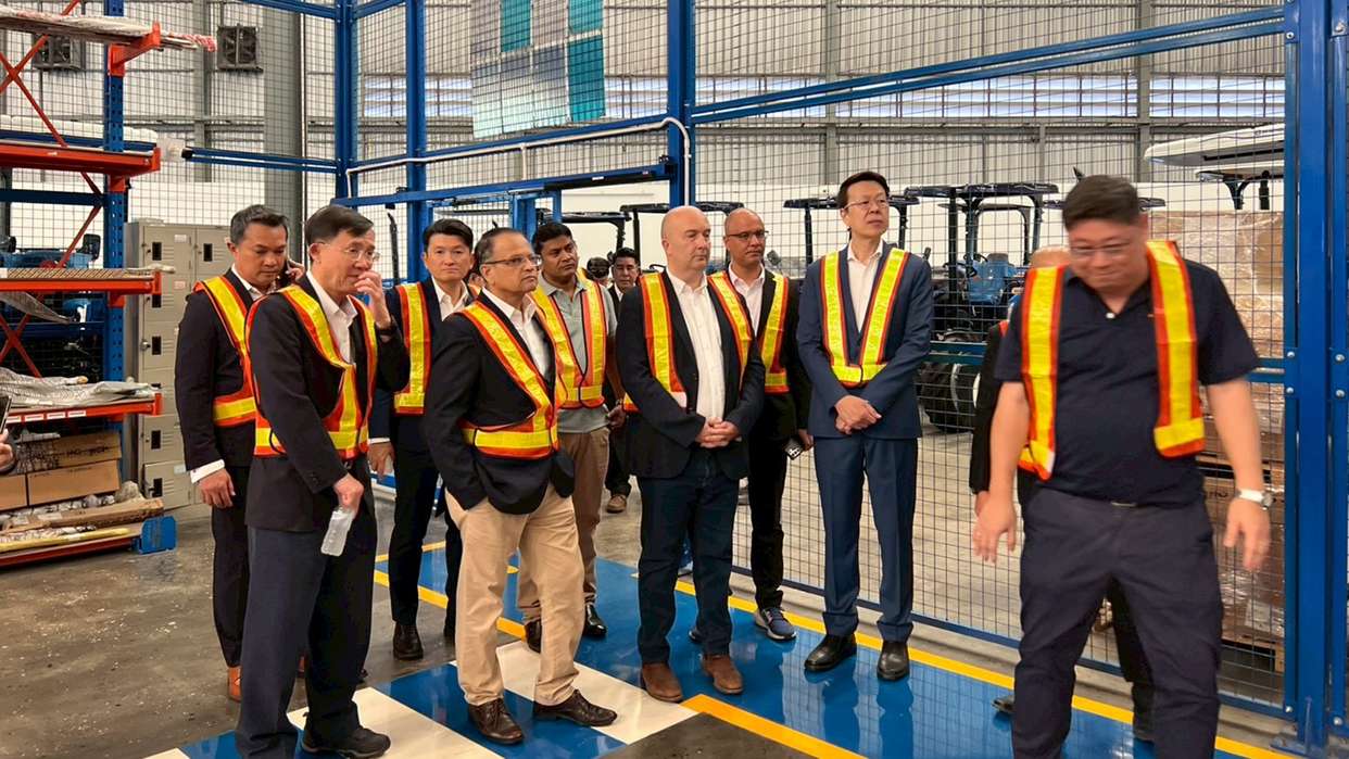 CASE Construction Equipment proudly welcomes Leadway Heavy Machinery as its new authorized dealer in Thailand