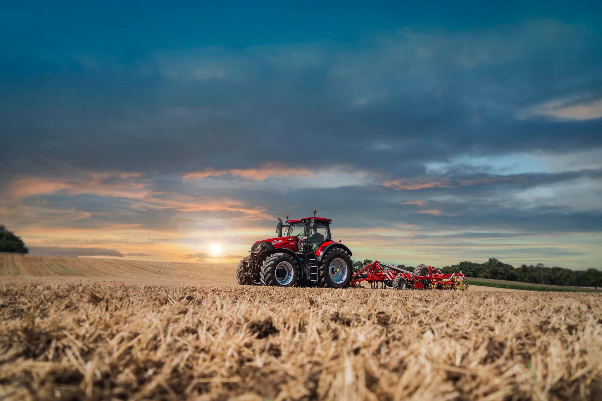 CASE IH_OPTUM 340 CVXDRIVE_FIELDWORK_resize