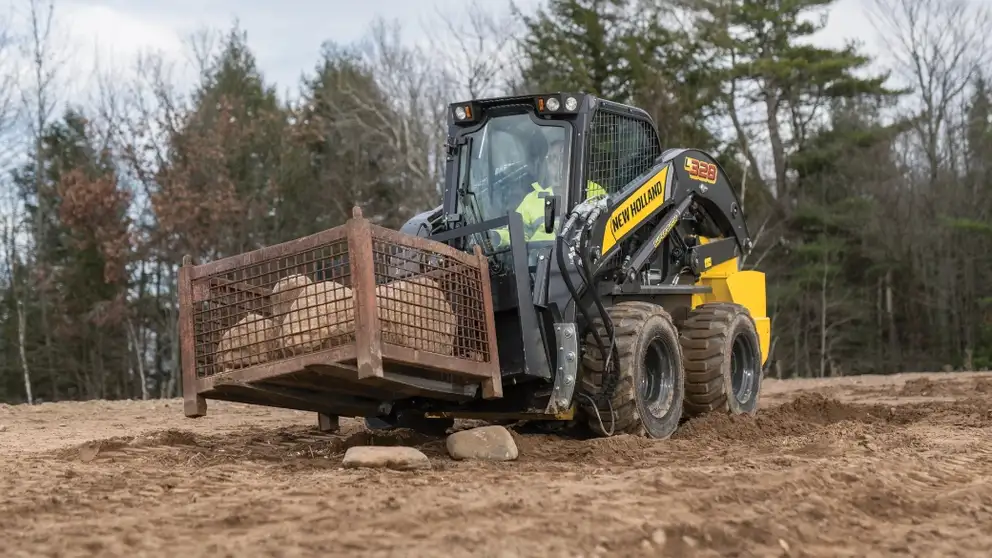 New Holland Construction Tilt Attach