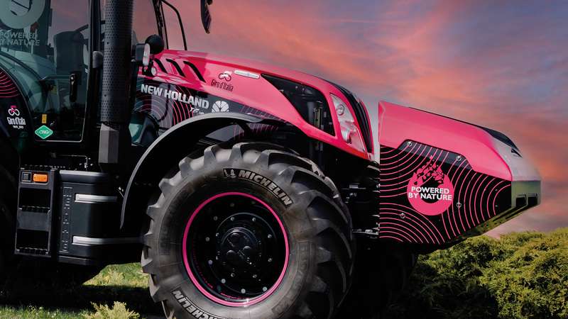 Tracteur New Holland T6 Methane Power au Giro d'Italia 2022