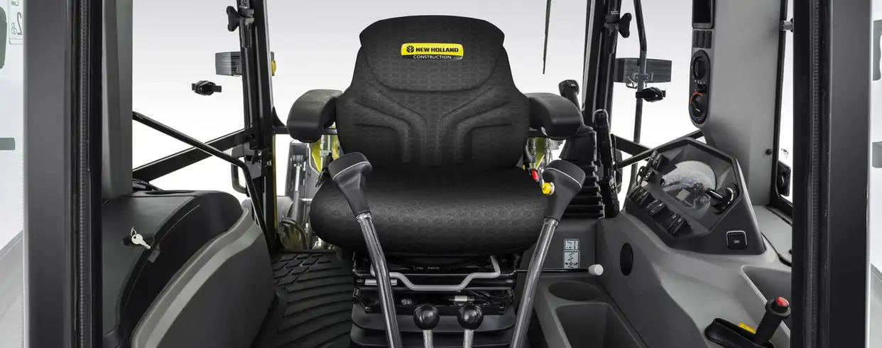 backhoe-loaders-operator-enviroment-01b