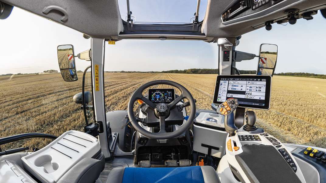New T7 Standard Wheelbase Tractors Deliver Technology, Performance and Style