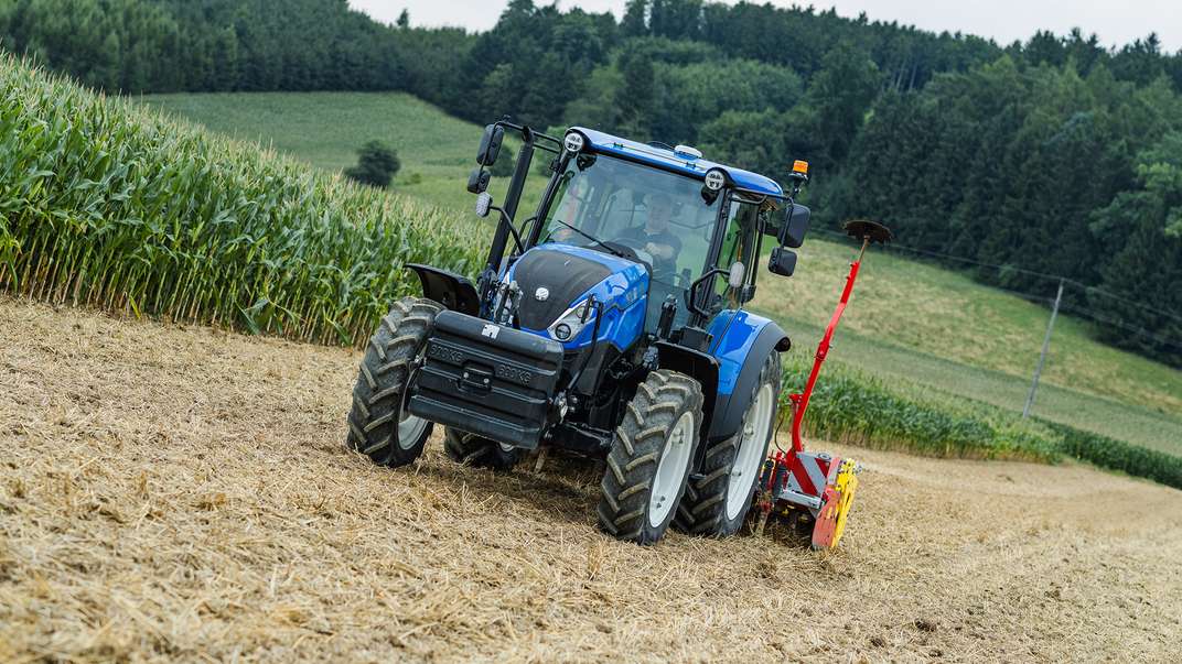Power, Agility, Connectivity: New T5S Tractors