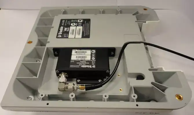 AG715 Radio