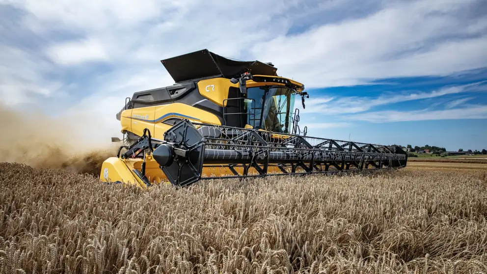 CR10 Combine Harvester Nampo 2026 New Holland