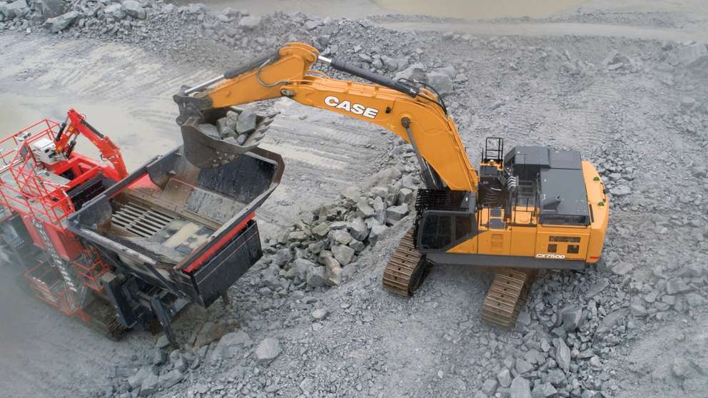 Oconee County Quarry relies on the CASE CX750D to feed unique plant configuration that supports local contractors and the community.