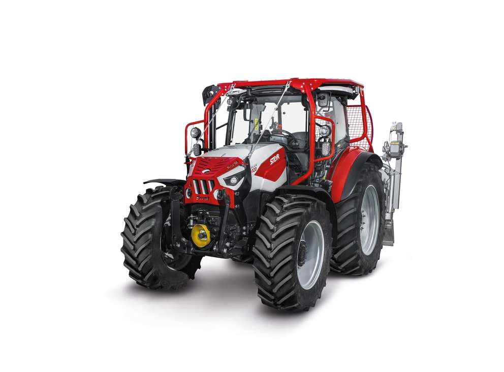 STEYR_Plus_4120_Forestry.jpg