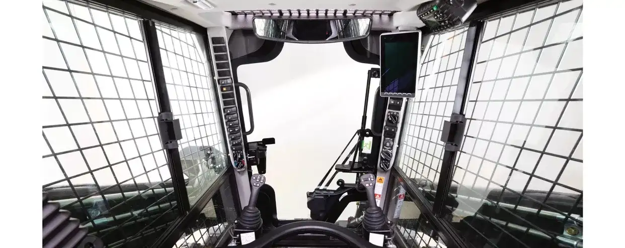 Wide, comfortable cab with superior visibility