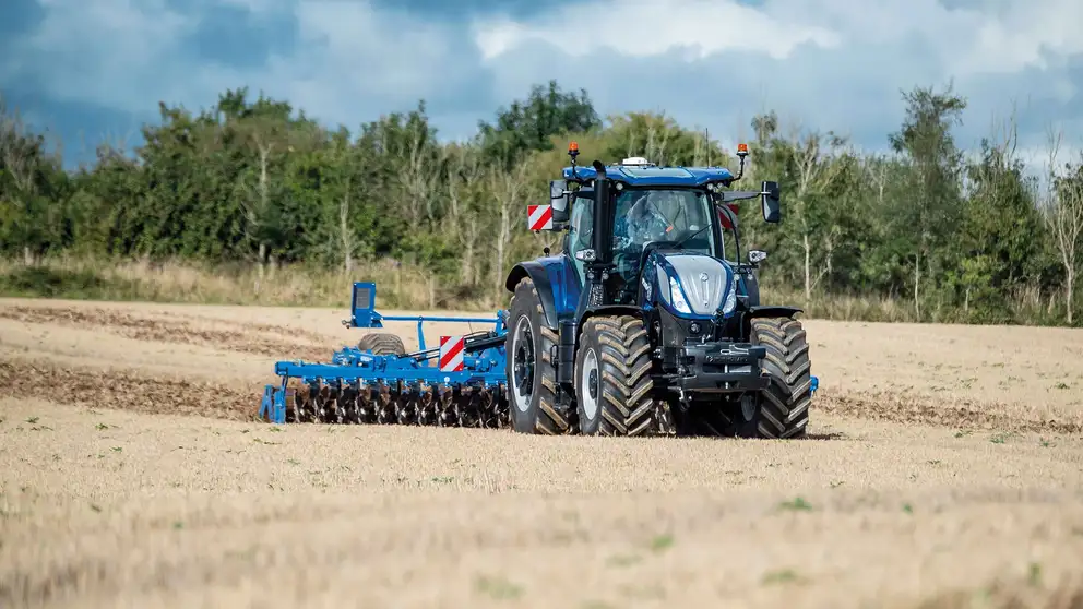 New Holland bringt den T7 LWB mit Power Command-Getriebe und PLM Intelligence auf den Markt