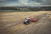 STEYR Traktoren_6340 Terrus CVT_res.jpg
