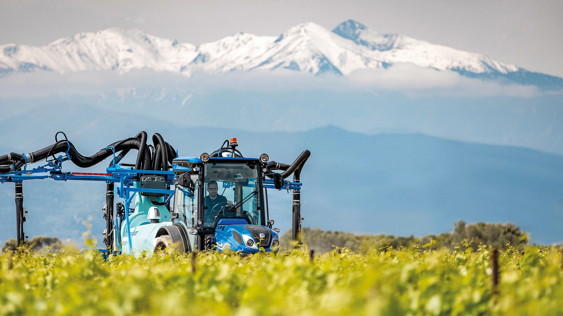 T4 F/N/V - Tractor in Orchards
