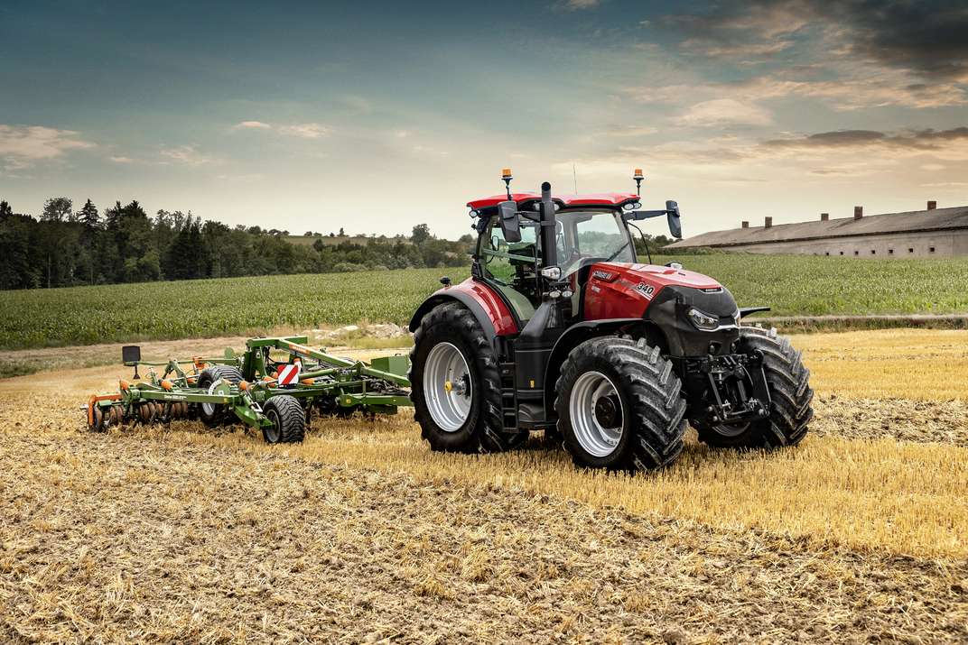 Case IH_Optum 340_press_release_1.jpg