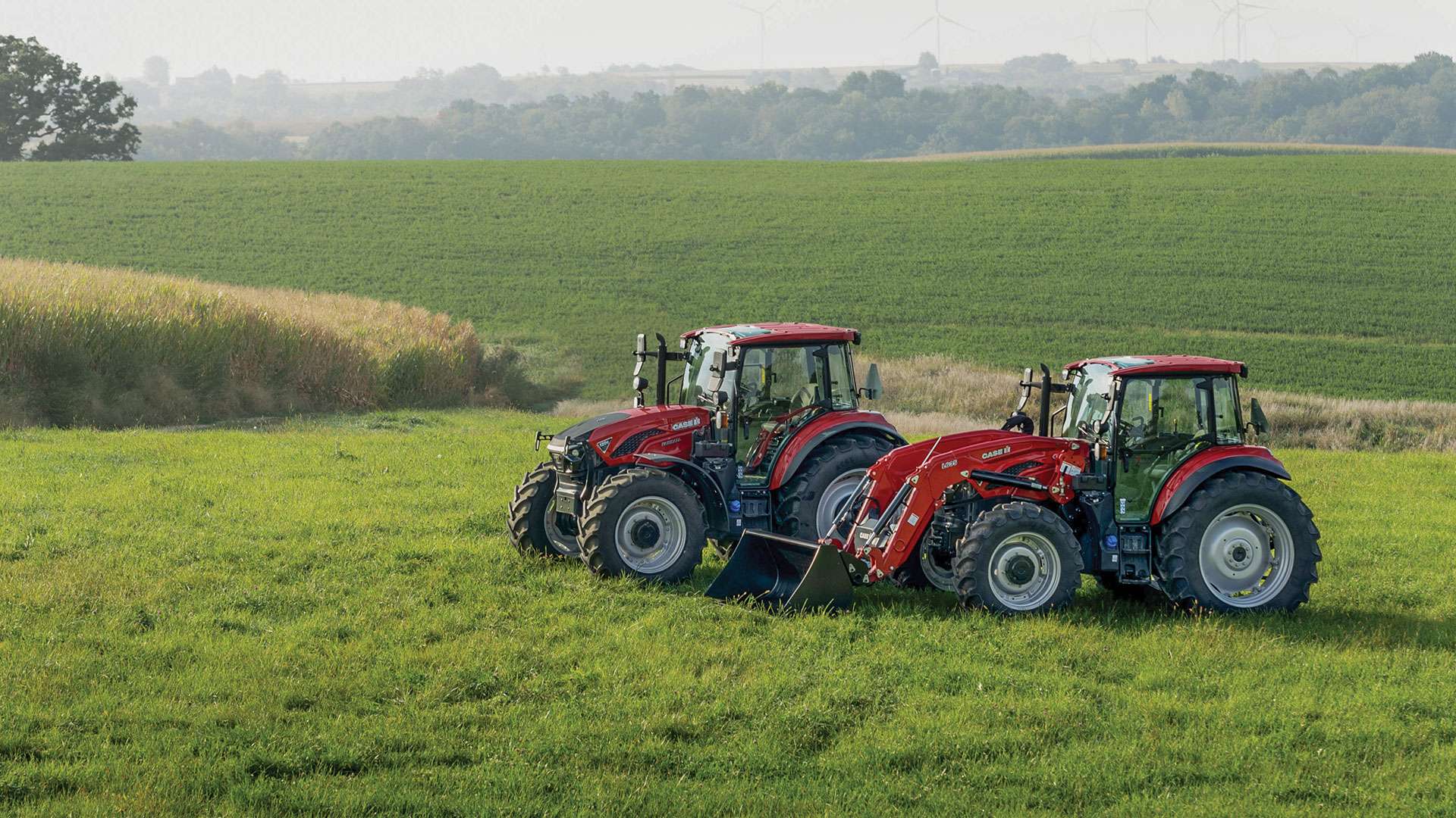 Farmall_Utilty_120C_0604_01-25-Hero.jpg