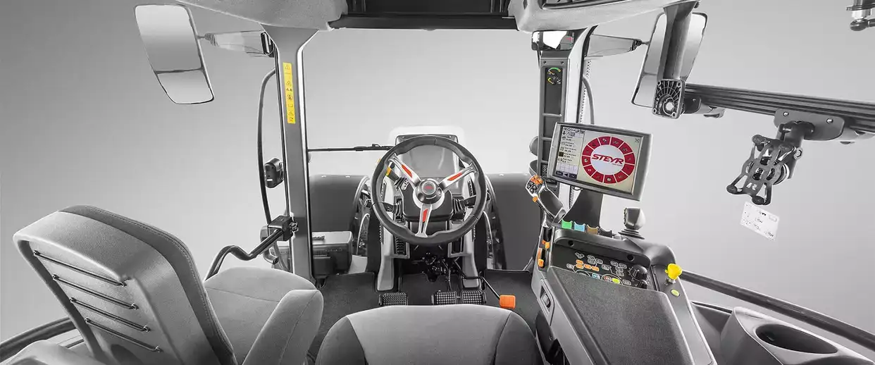 6175_IMPULS_CVT_cab_Studio_Front_View_1920x1280